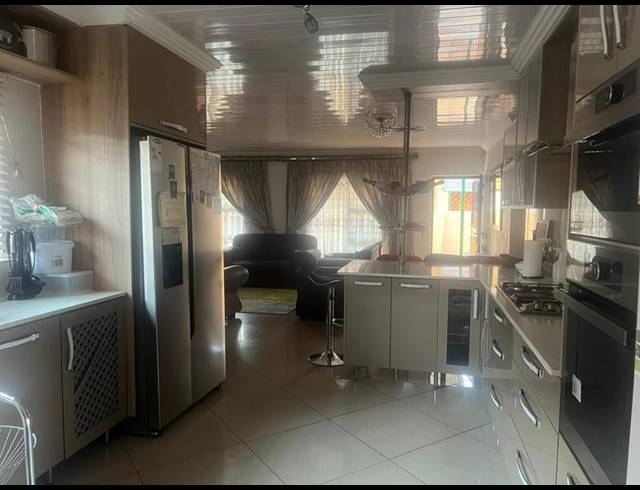 3 BEDROOM HOUSE FOR SALE IN HESTEAPARK